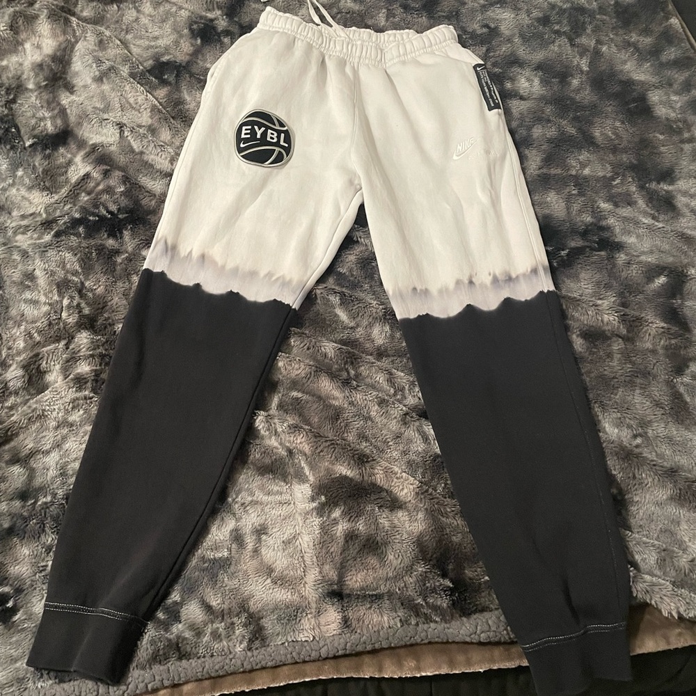 EYBL PANTS